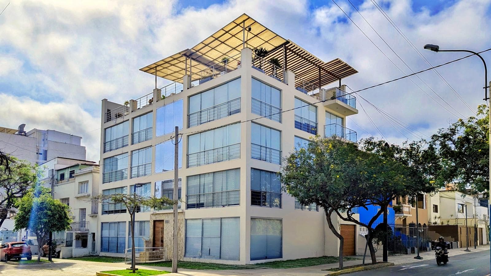 Edificio en venta en esquina San Isidro – 8 dptos, 905 m² - 1
