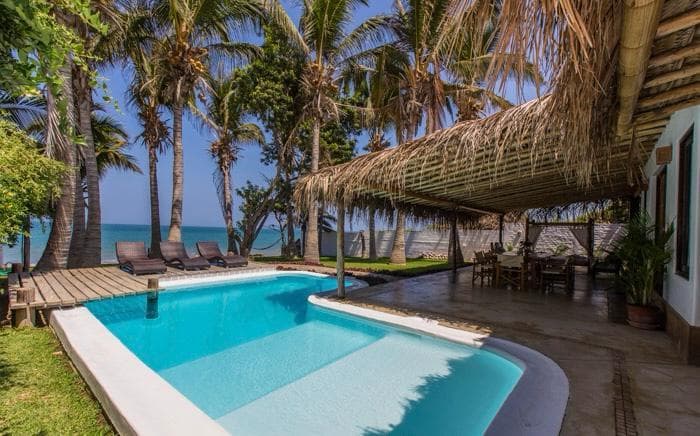 Hotel en venta en primera fila de Las Pocitas - 1