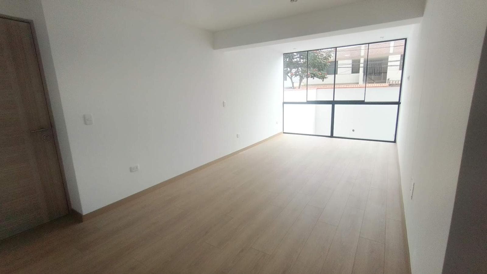 ALQUILER DE FLAT DE ESTRENO EN SAN MIGUEL -3DORM - 1