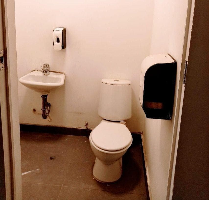 Vendo Local Comercial en Avenida Caminos Del Inca y Calle Monterrey N 7, Surco. - 2