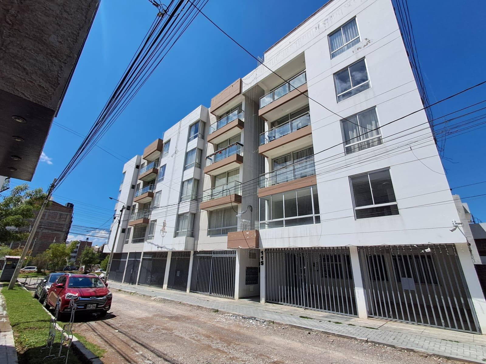 Departamento + Cochera en exclusiva Urb. Colinas de San Antonio cerca al Parque Grau - 2