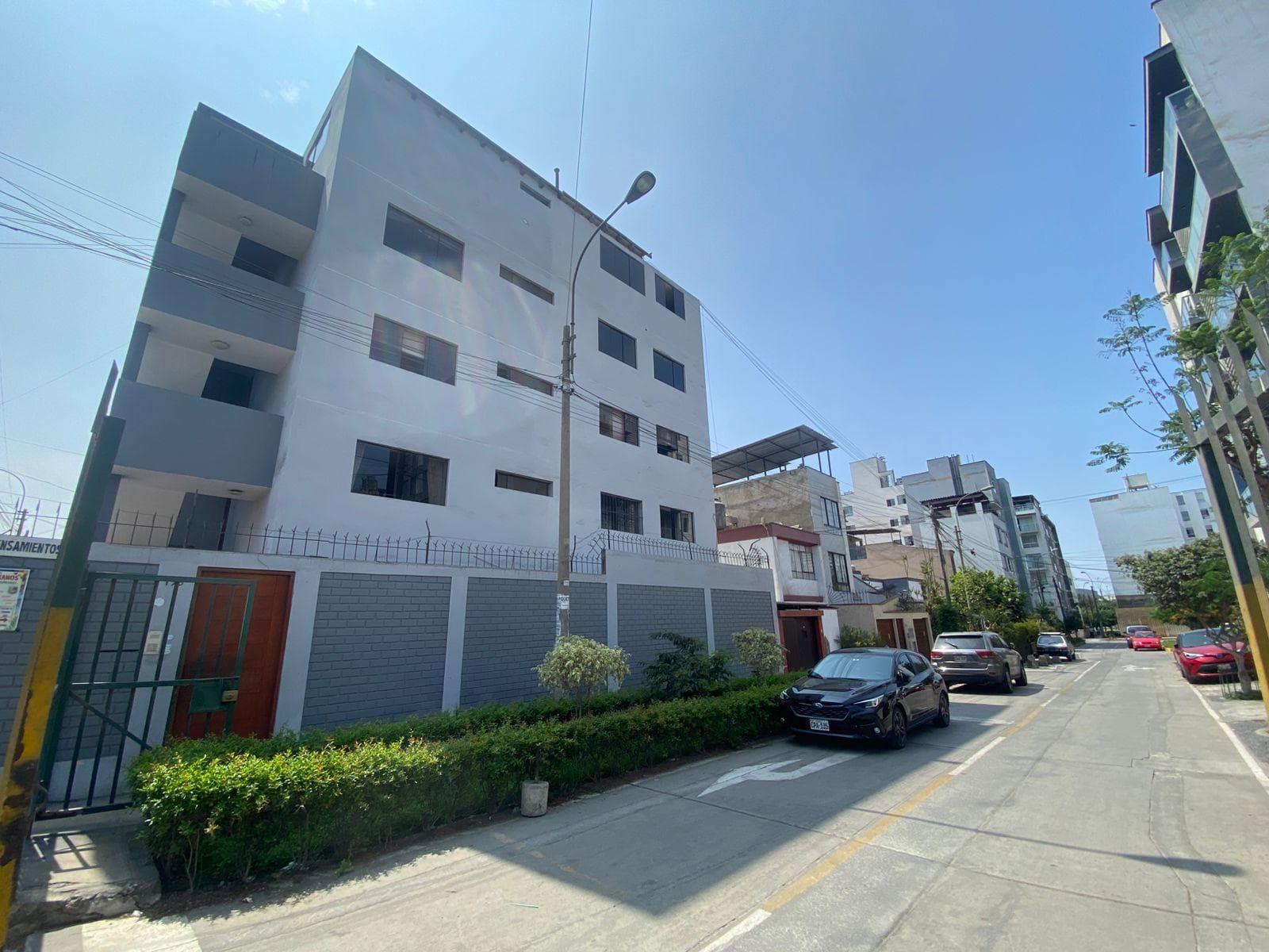 Se Vende Amplio Departamento en San Luis - 1