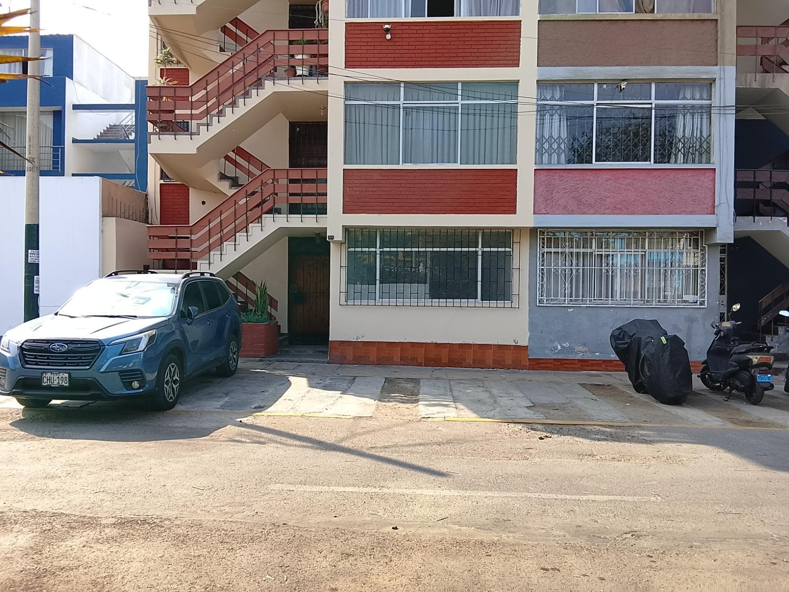 DEPARTAMENTO EN VENTA EN URB BANCOLSILLO - 1