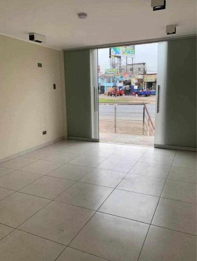 PROPIEDAD COMERCIAL en el CENTRO de CHANCAY a 3 min del Mega Puerto - 2