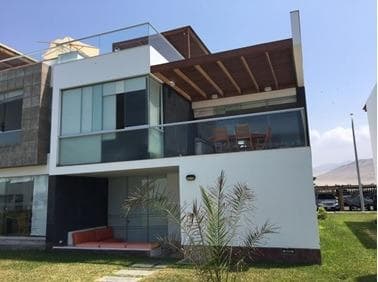 Vendo Hermosa Casa en Malecón Playa Las Gramas N 30, Playa Las Gramas Km 68, San Antonio - 1