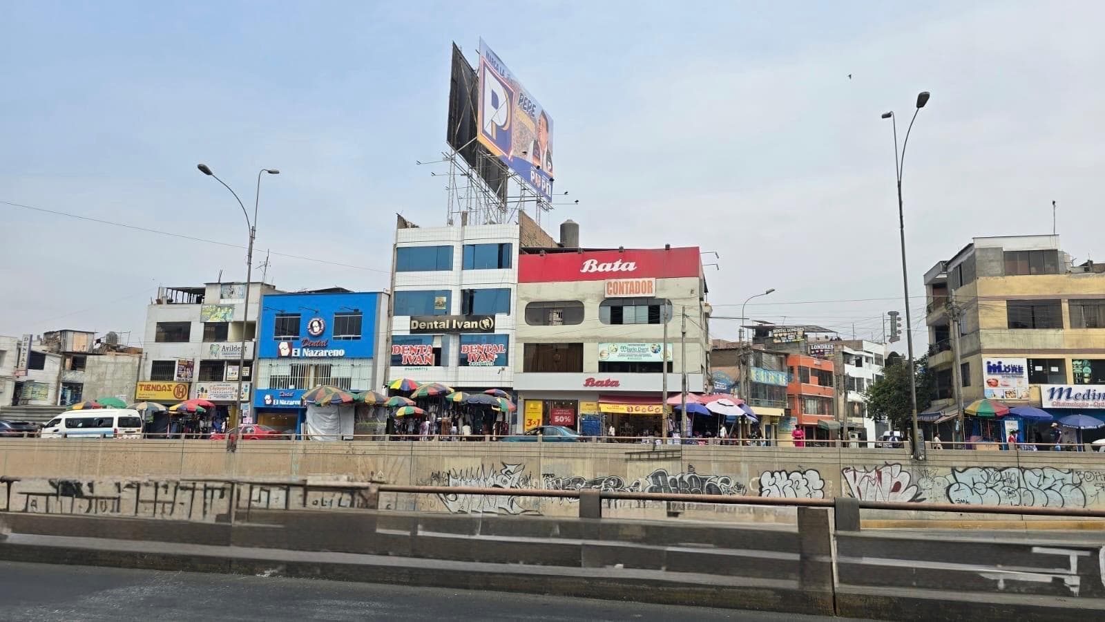 Local Comercial – Centro Comercial La Luz De Vitarte - 1