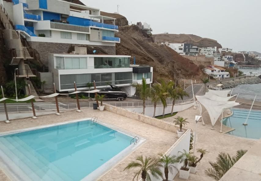Vendo Terreno en Malecón Club Náutico Poseidón Mz B, Lt X, Playa Naplo Km 59, Pucusana - 1