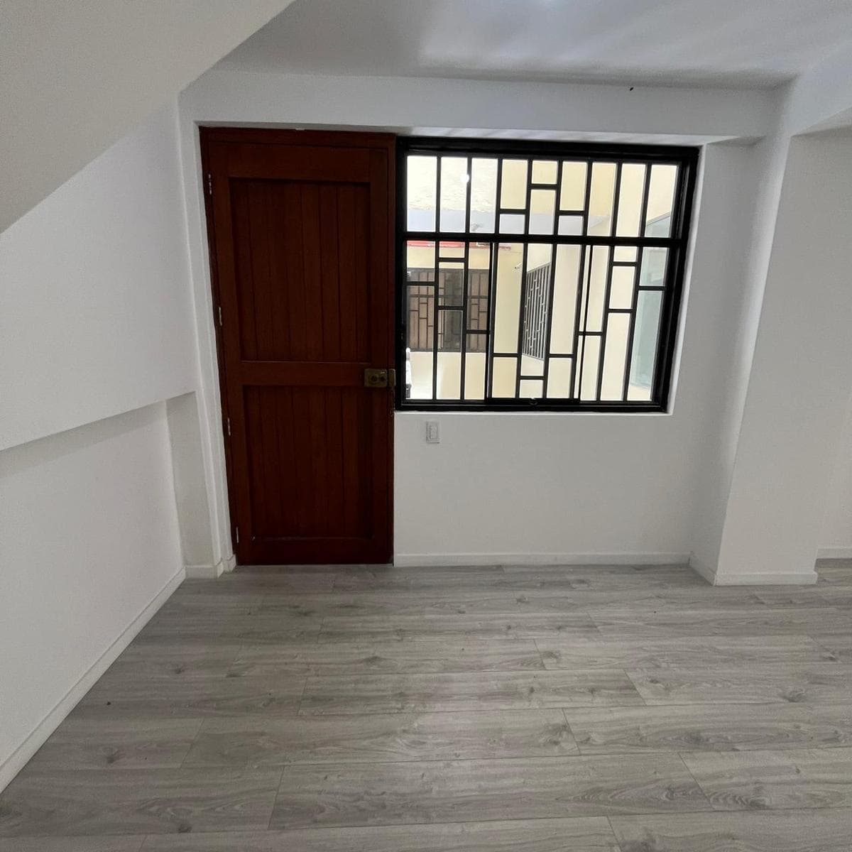 Departamento en Venta en Av. Juan José Mostajo, La Victoria - 2