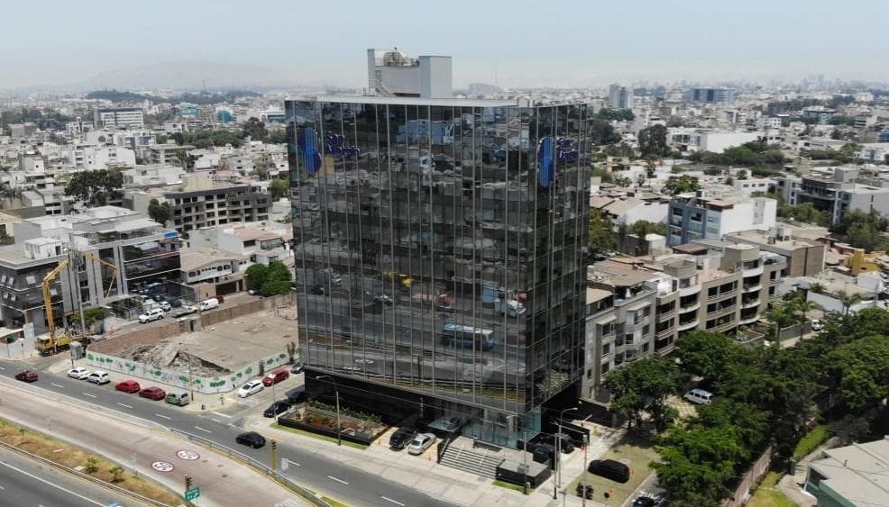 Oficinas Amuebladas en Alquiler - desde 135 m2 - Surco - 1