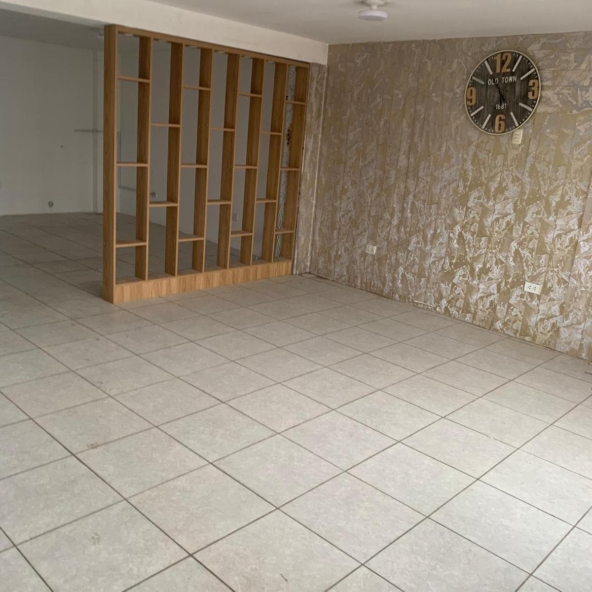 SE ALQUILA LOCAL COMERCIAL CERCA AL PODER JUDICIAL - 2