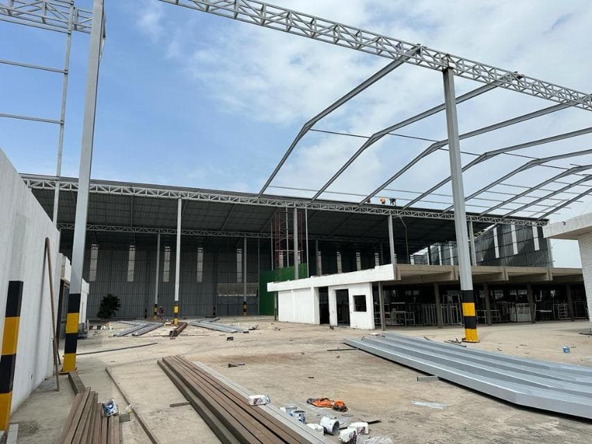 Alquilo Bello Local Industrial en Avenida Nicolás Ayllon N 2, Piso 1, El Agustino. - 1