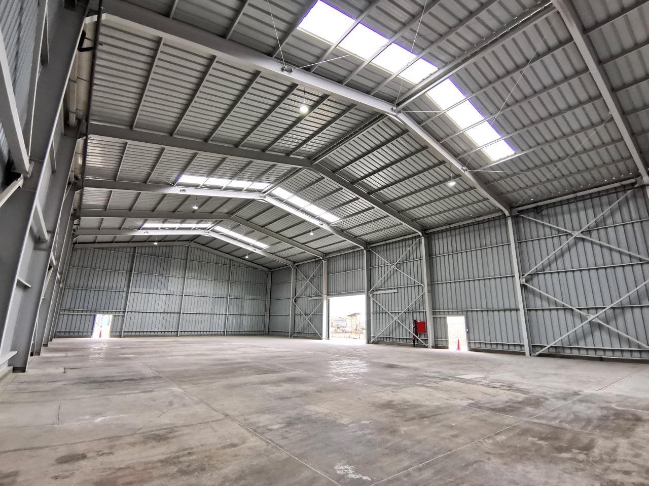 Local en alquiler en Lurín de 750m2 Industrial I2 semi implementado - 1