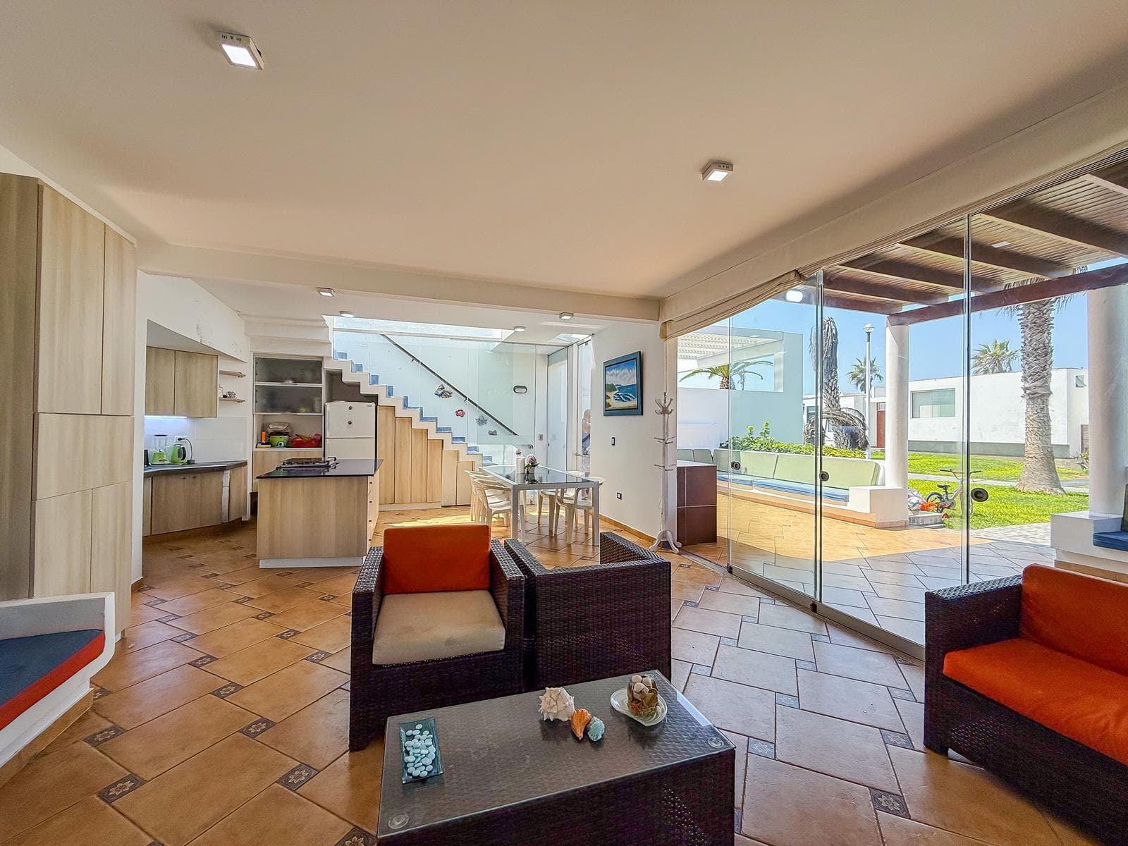 Casa de Playa en Venta - 1