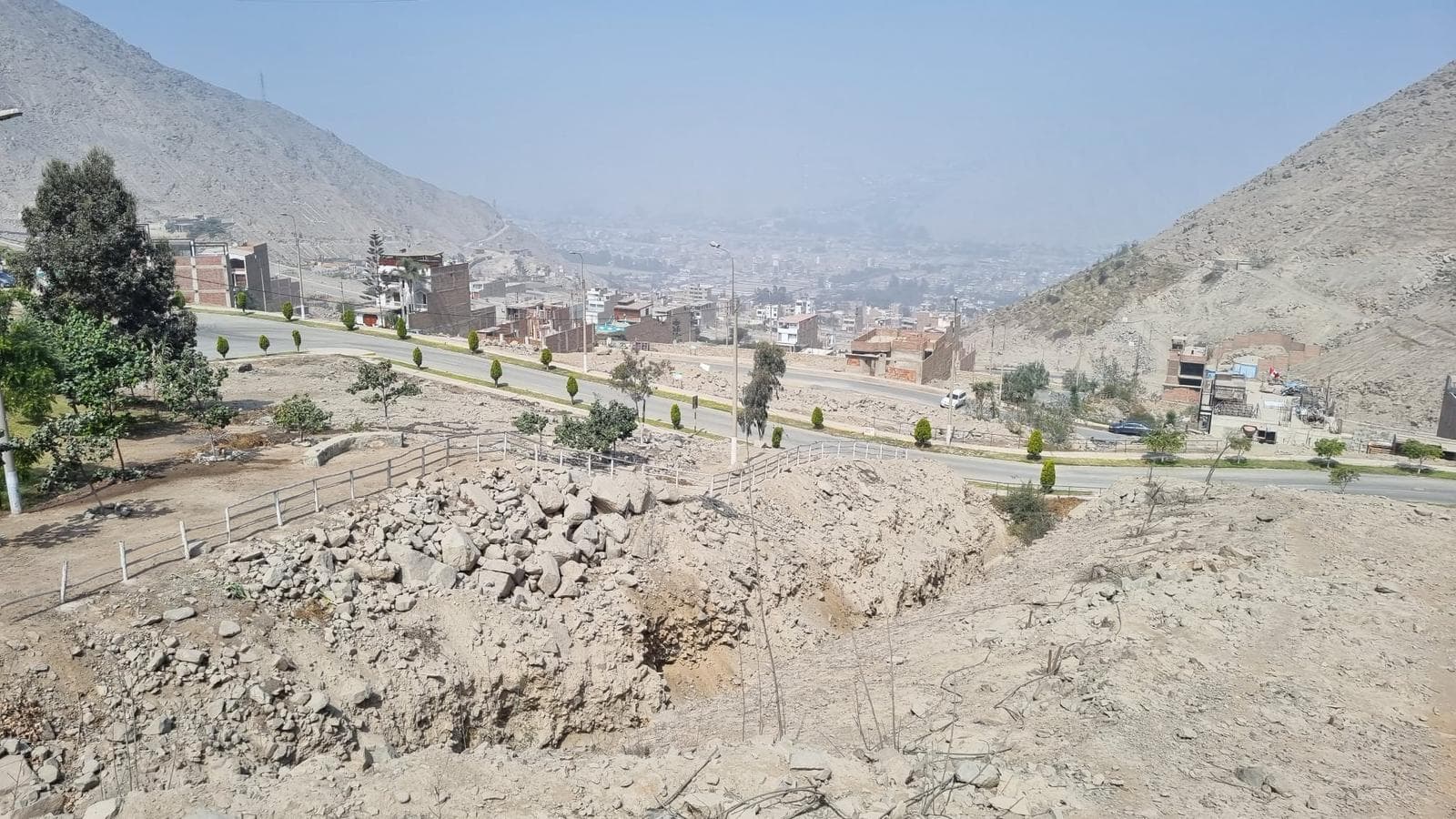 VENTA DE TERRENO EN URB MIRASOL DE HUAMPANI LURIGANCHO CHOSICA - 1