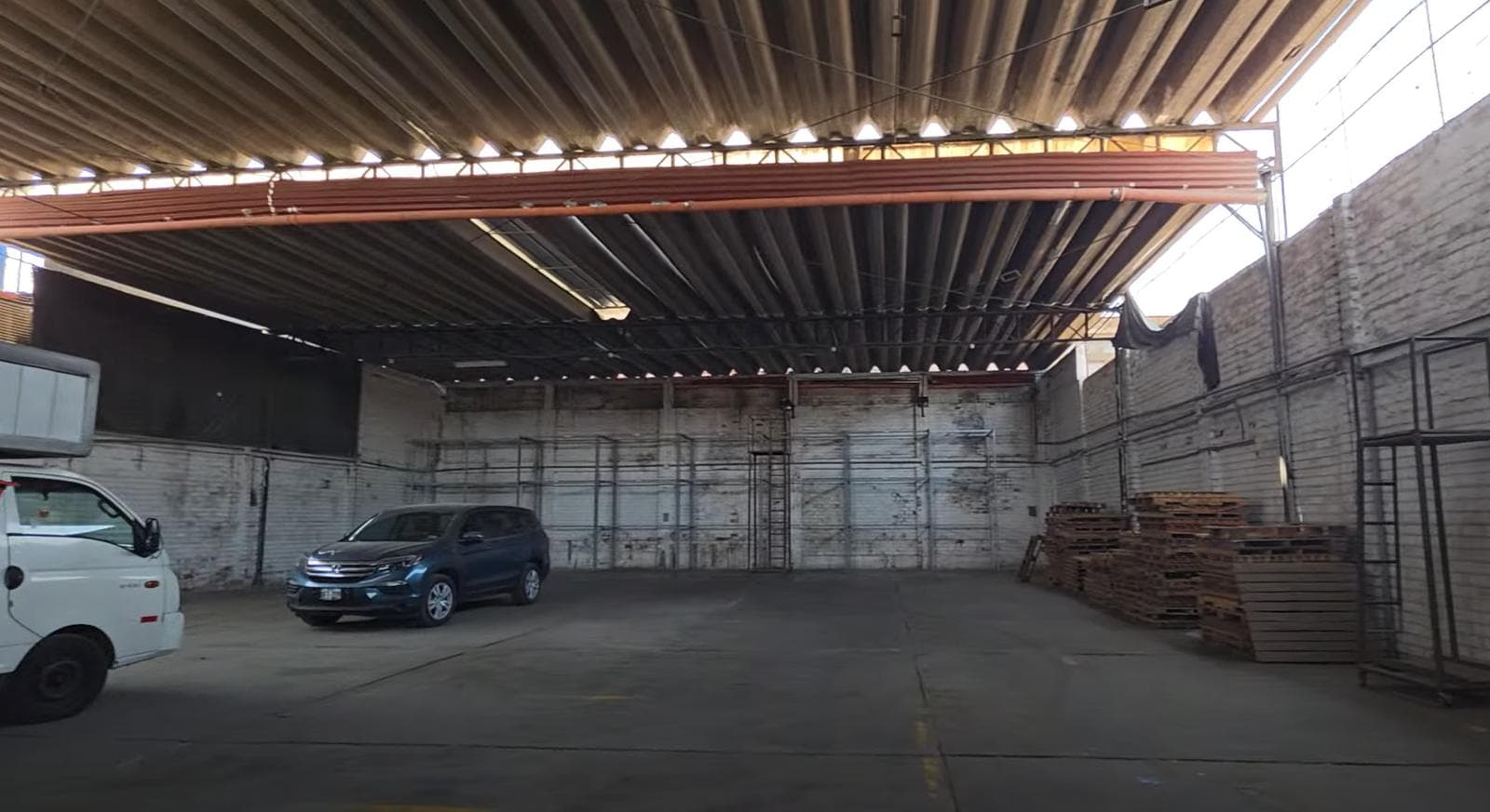 Local industrial Zonificación I-2 (industria liviana) - 2