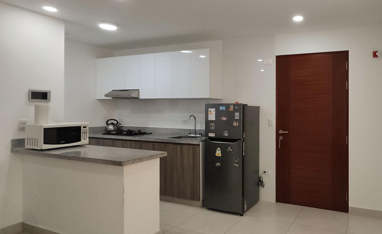 Departamento en venta Surquillo en la Av. Principal - 1