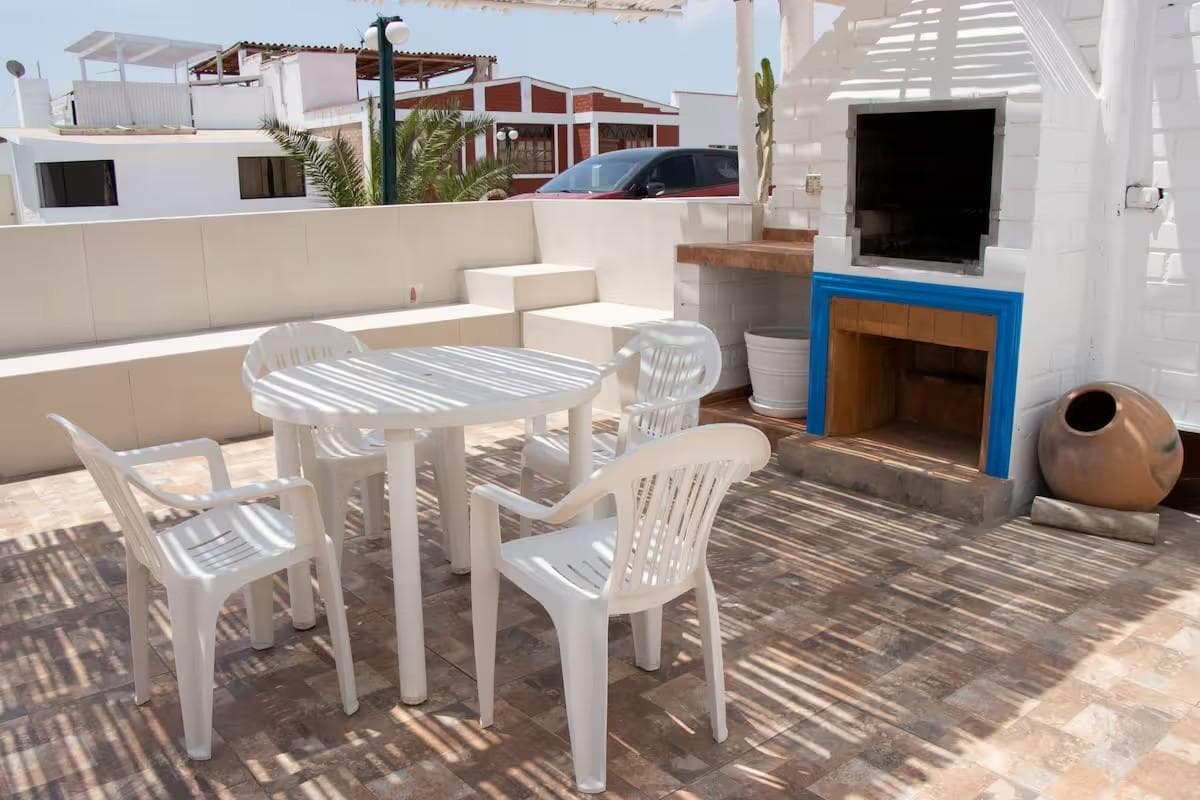 Venta de Casa en Playa Gallardo Km.123 | Amoblada con terraza y hermosa vista al mar - 1