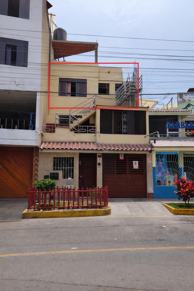 Departamento a la Venta en Los Olivos - 1