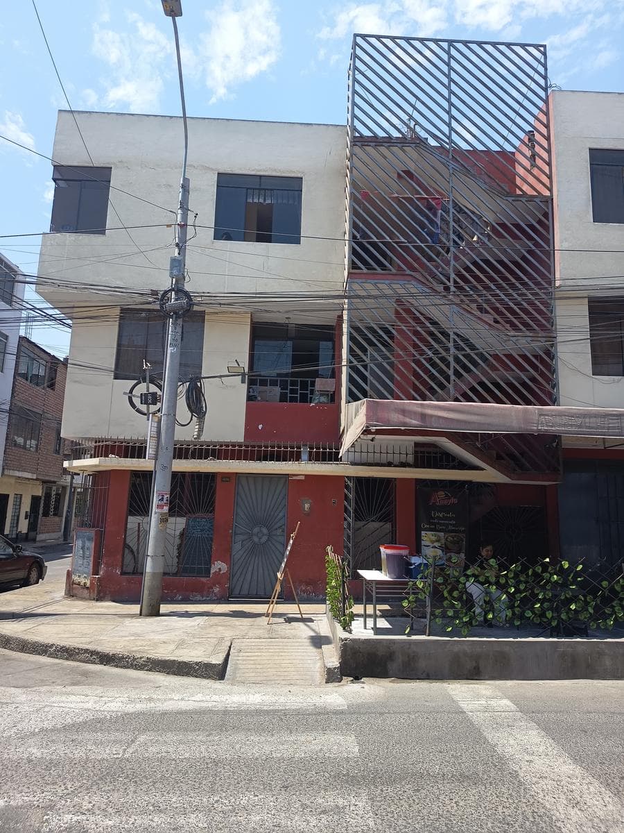 Venta de Casa en Callao límite con san Martin de Porres. - 1