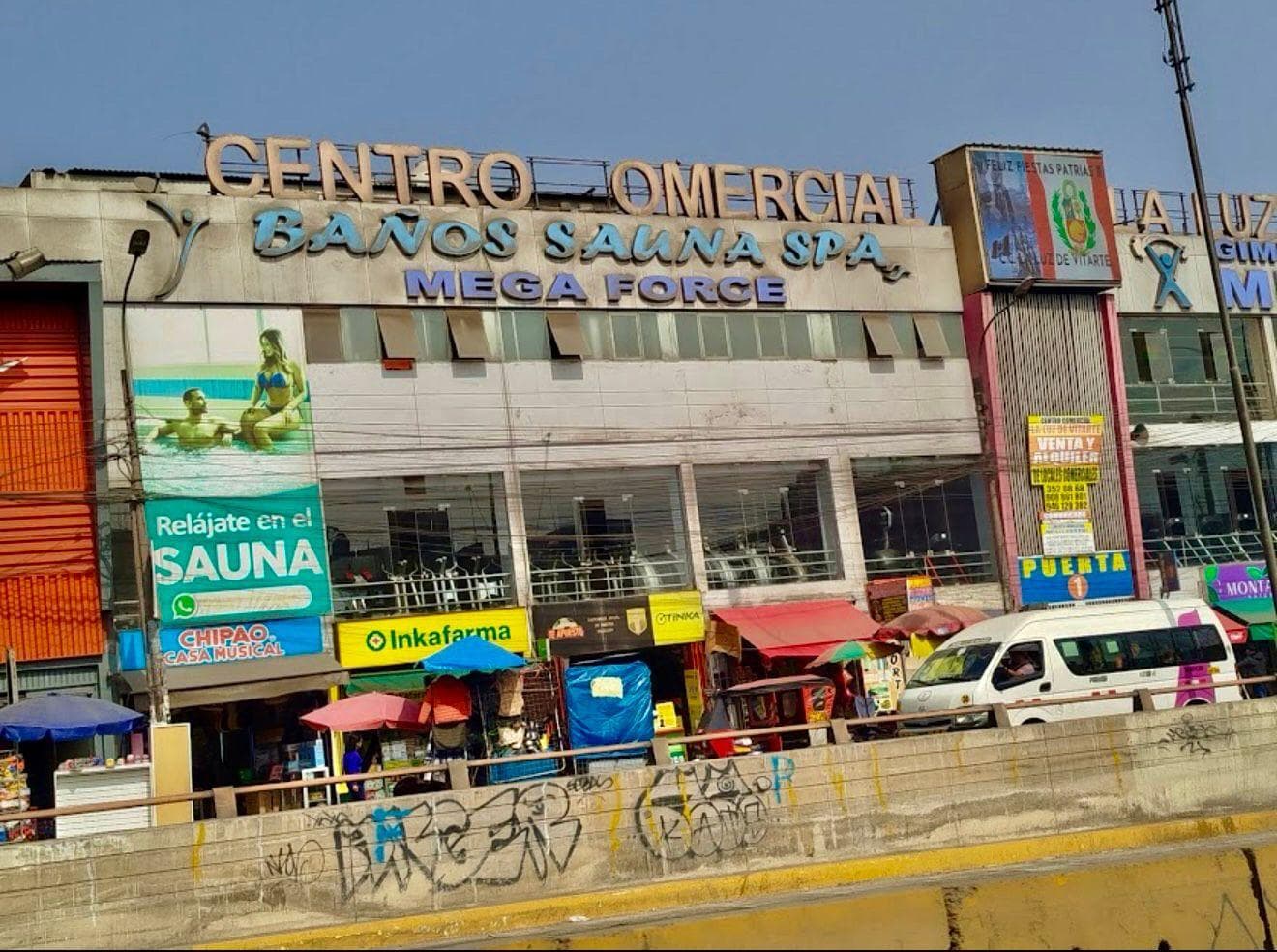 Local Comercial En Venta Galería La Luz – Ate Vitarte - 1