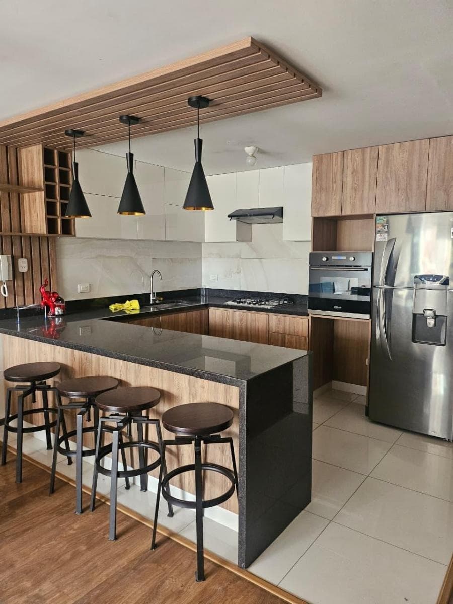 Vive en Las Praderas de La Molina: 120 m² con Terraza, Estudio y Estacionamiento - 1
