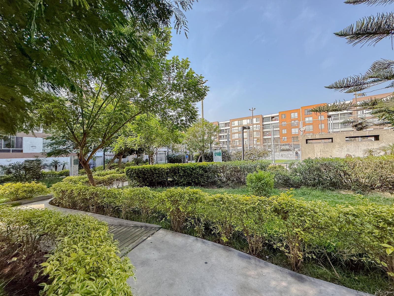 Vendo Departamento en 1er piso en Huachipa - 1