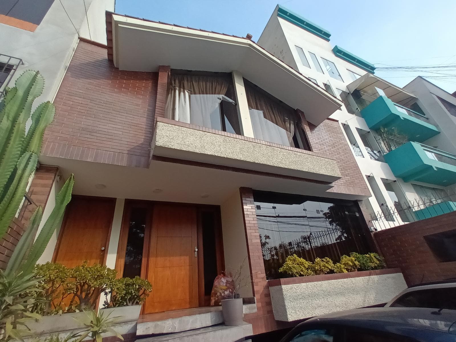 Casa lista para mudarse en Velasco Astete Surco - 1