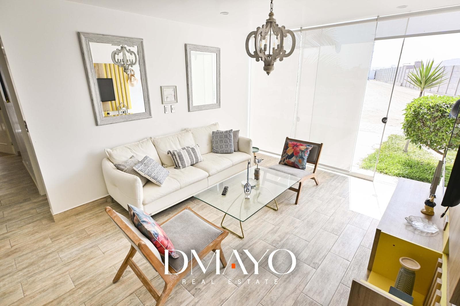 Se vende Espectacular casa de playa con acabados de lujo-Diseño moderno y 5 dormitorios - 1