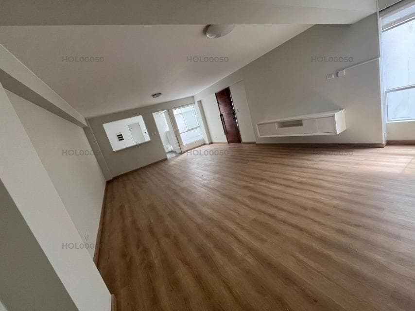 VENTA DE DEPARTAMENTO EN SURCO - 1