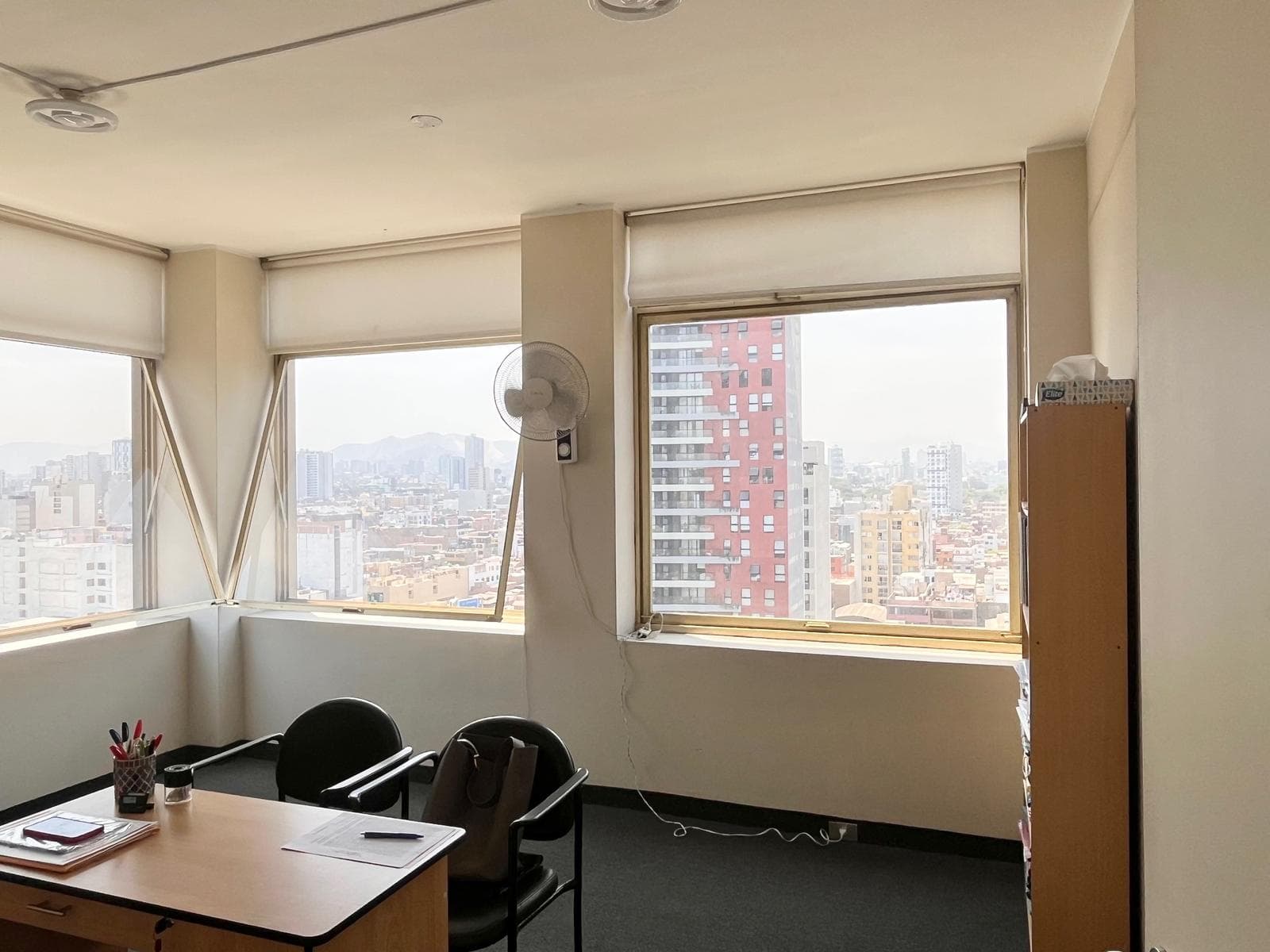 VENTA DE OFICINA EN LINCE EDIFICO EL DORADO - 1