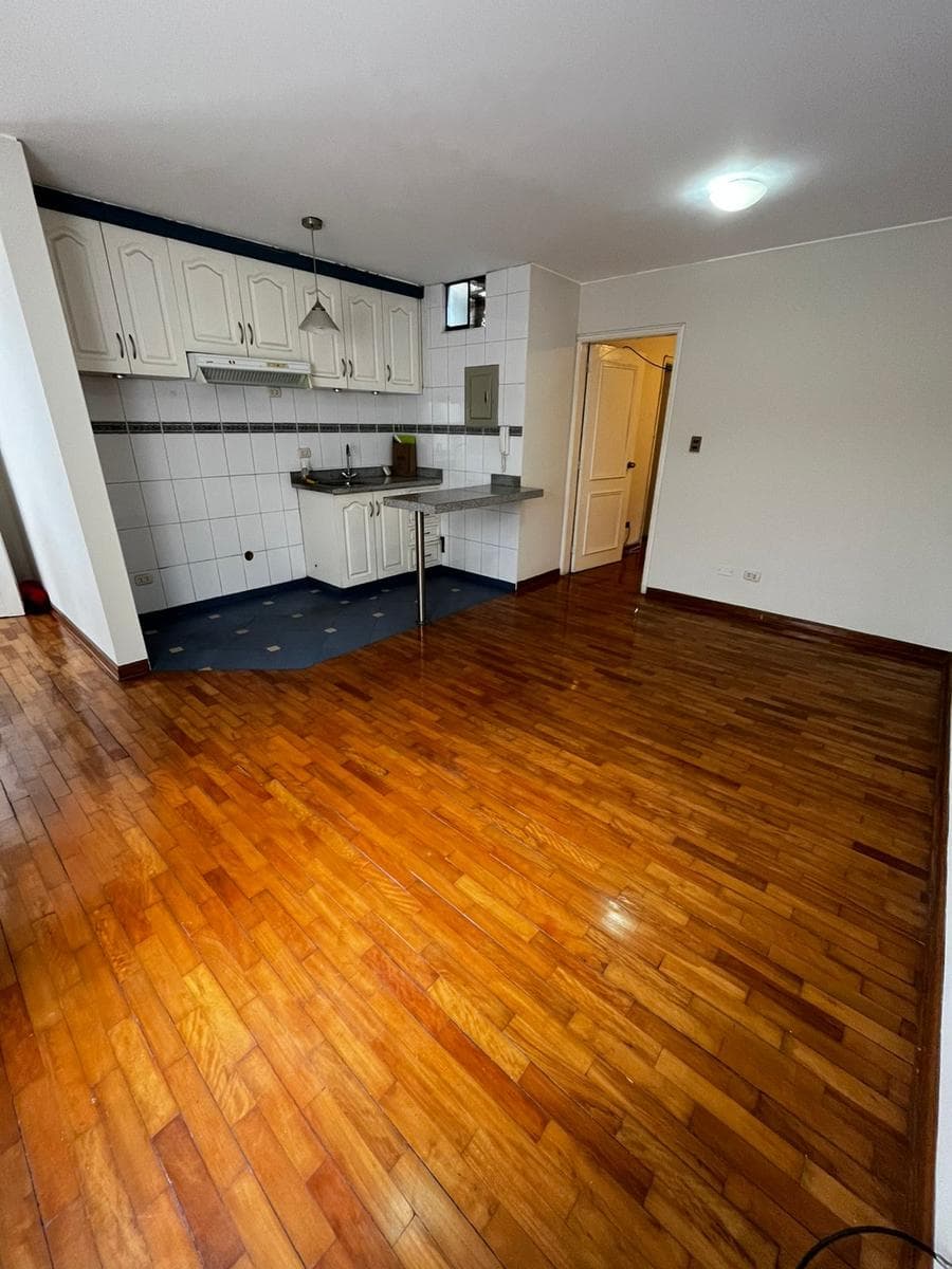 ALQUILER DE DEPARTAMENTO CON COCHERA EN SAN BORJA - 1