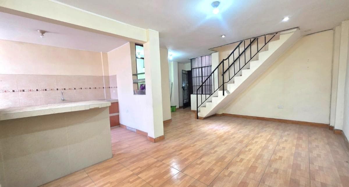 Dúplex de 84M2 en AV. Buenos Aires Pte. Piedra - 1