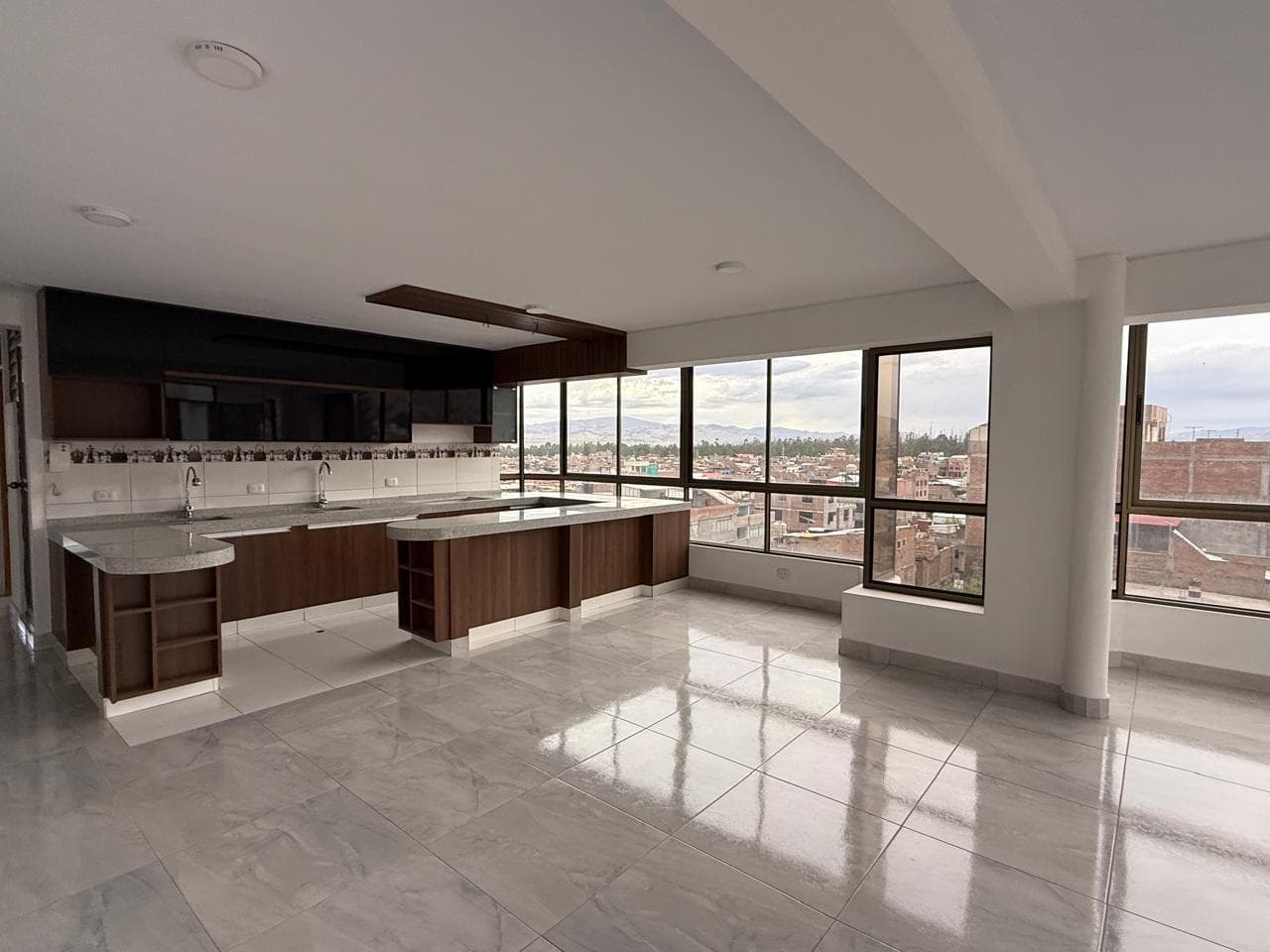 Se Vende Lindos Departamentos de 2 dormitorios en El Tambo - 1
