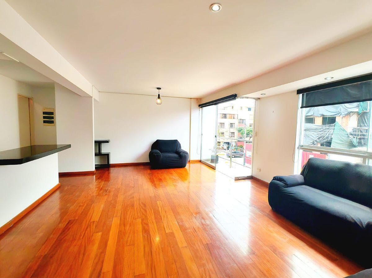 Venta Duplex 133 m², 3 Hab, Cuarto servicio, cochera, depósito, Urb. Higuereta-Surco - 1