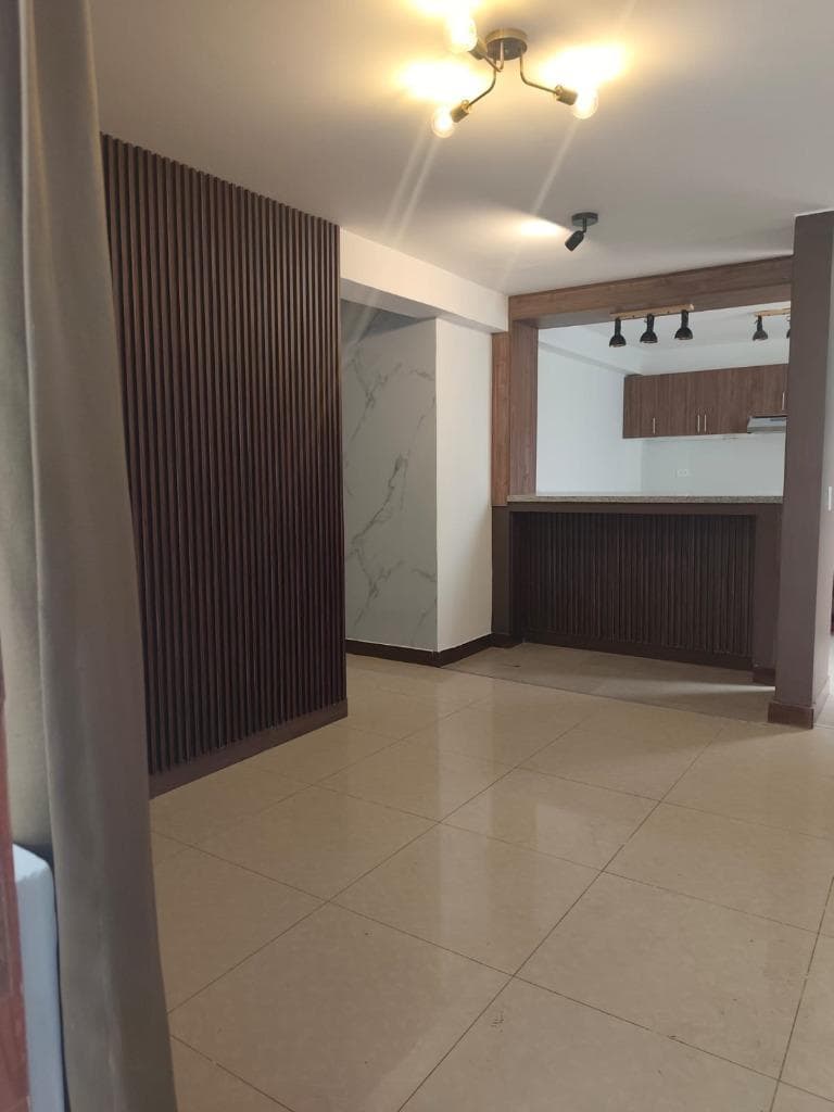 ALQUILO DEPARTAMENTO 1ER PISO COCHERA, LA PERLA - 1