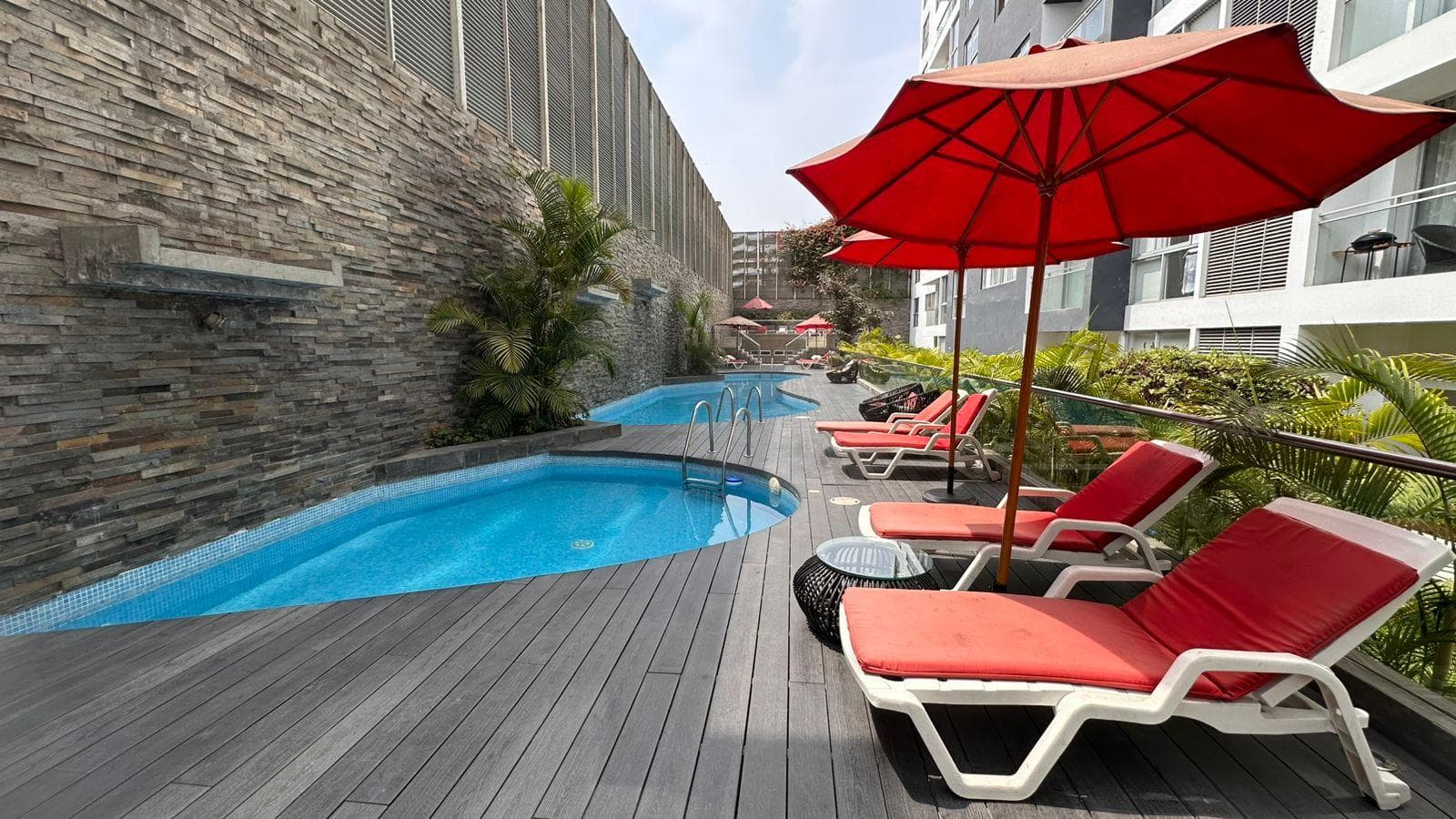 ALQUILER DPTO SIN AMOBLAR EN SURCO - 1