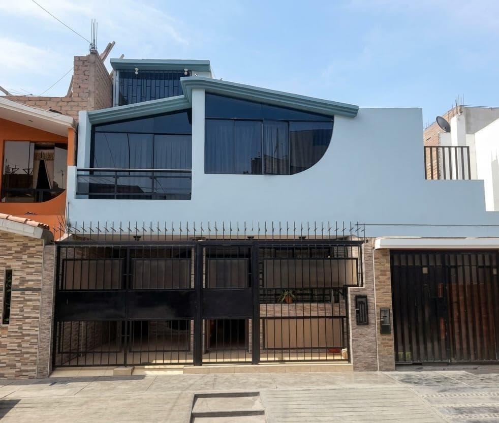 Venta de casa en san diego s.m.p. - 1