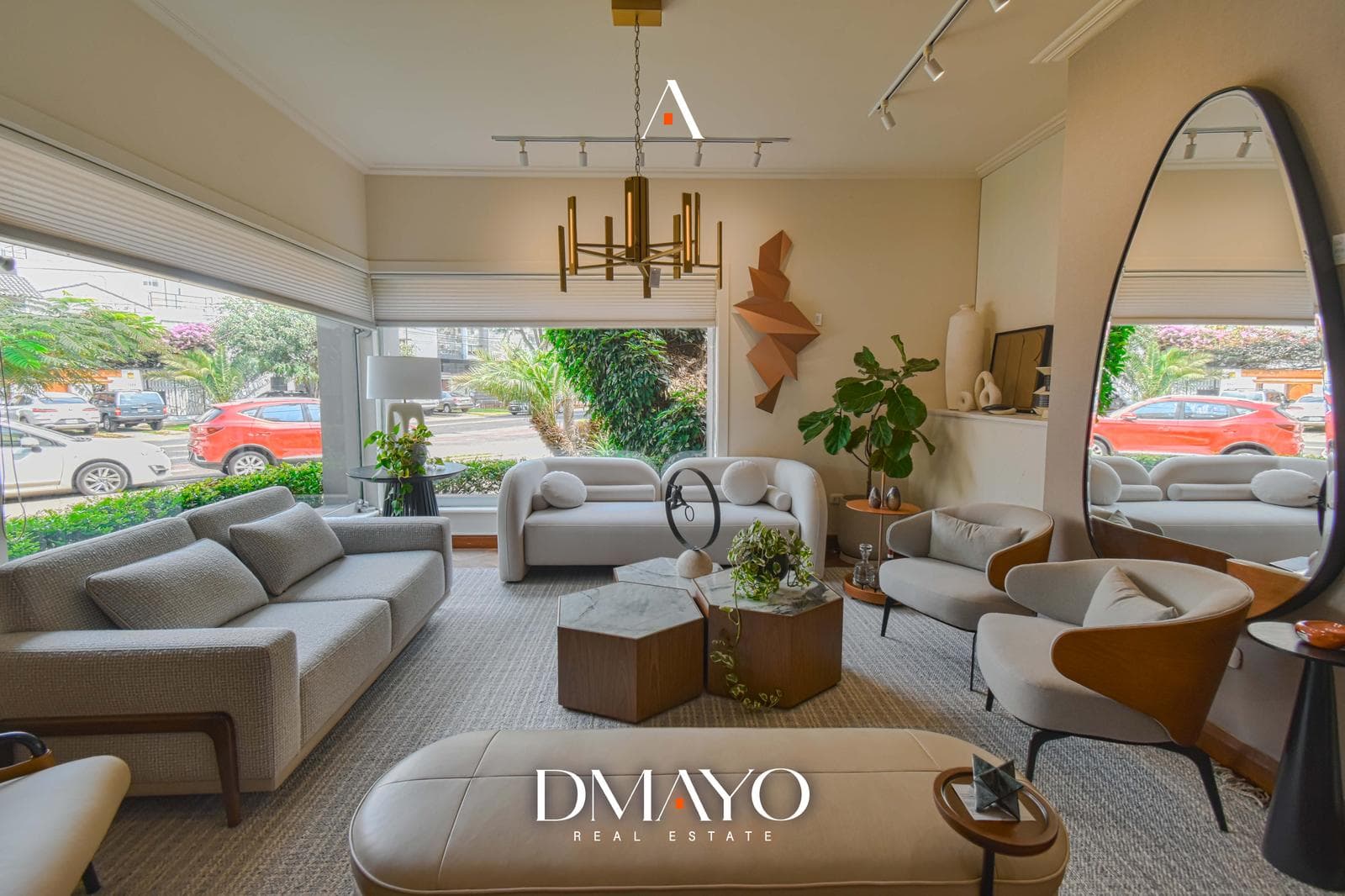 Espectacular Residencia de lujo remodelada en Av. La Paz, Miraflores, Hermosa Arquitectura - 1