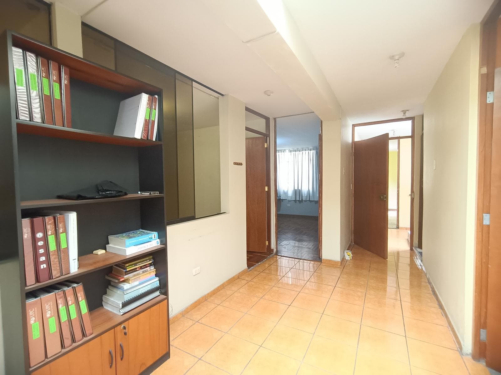 Venta de Casa en La Perla | Optima distribución para alquiler de dormitorios - 1