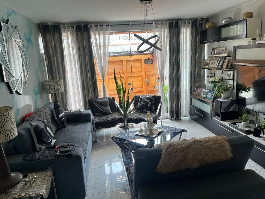 DEPARTAMENTO EN VENTA EN SAN BORJA DE 3 DORMITORIOS - 1