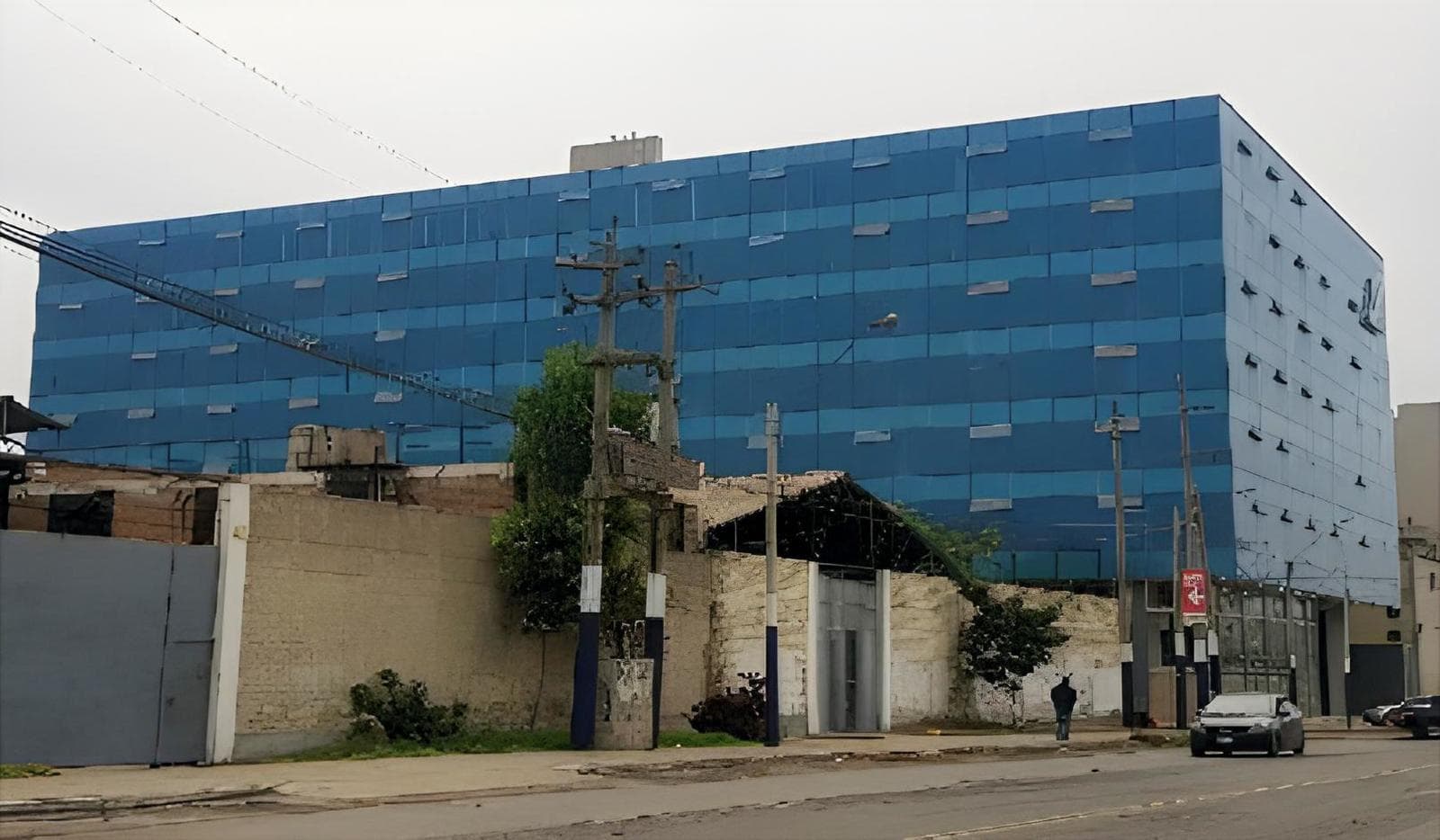 Almacén en Edificio Corporativo - 1