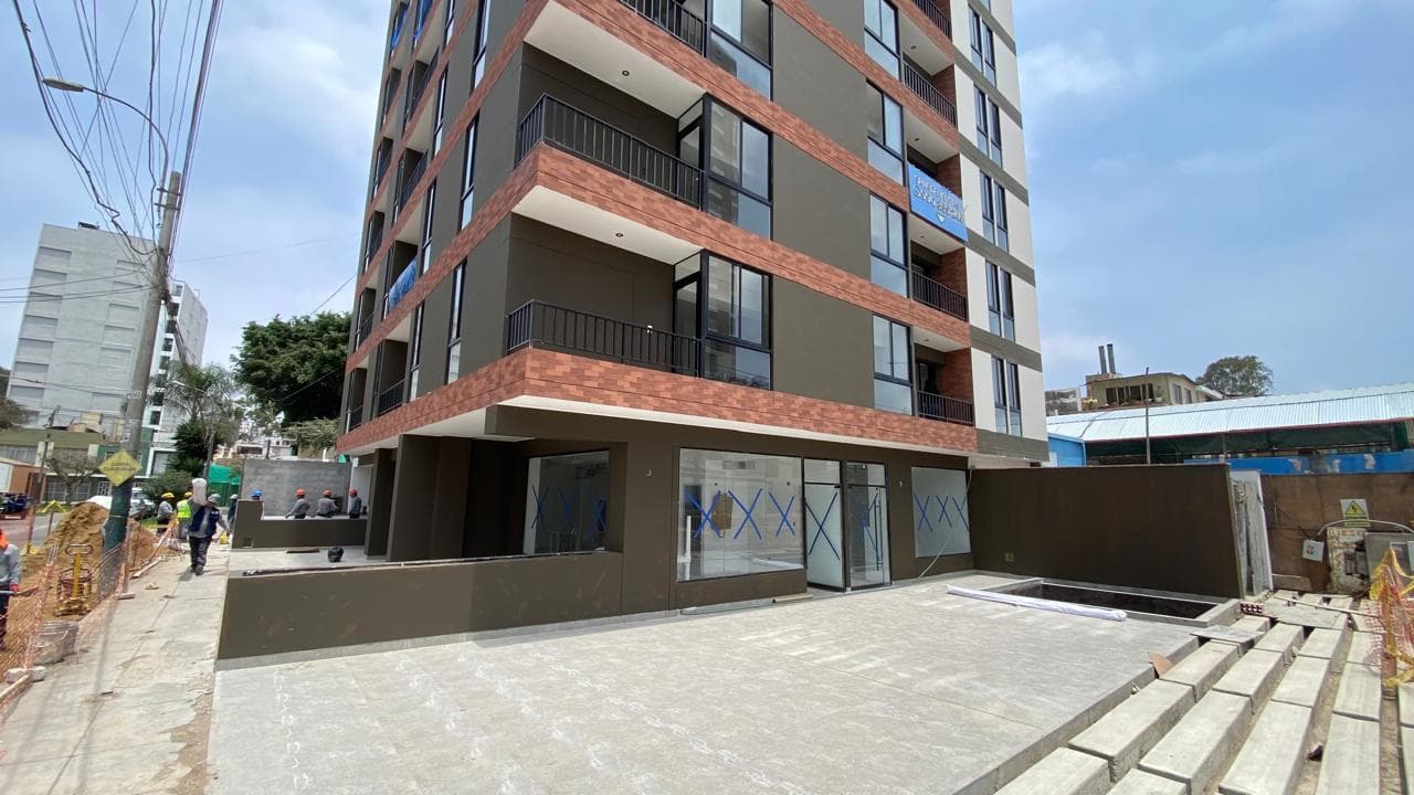 Local comercial en Av. Bolivar - 1
