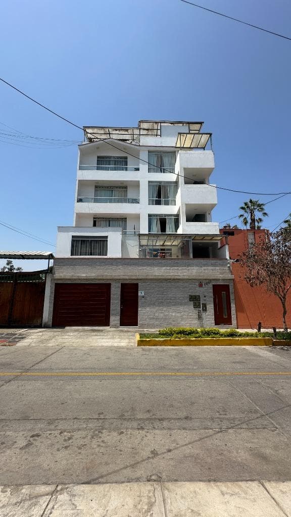 Departamento en Cercado de Lima - 1