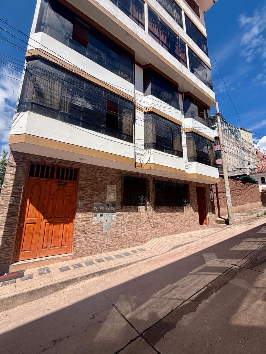 Departamento en primer piso en Santiago - Cusco (doble ingreso) - 1