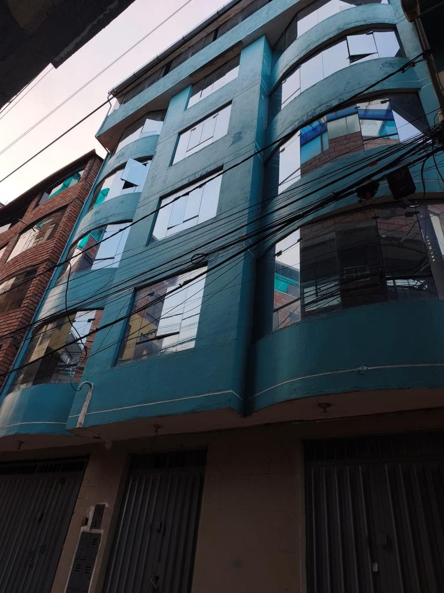 EDIFICIO EN URB. TIPO HUERTA-SAN ANTONIO FRACCION "F" DEL LT. NRO "3" MZ "G" - 1
