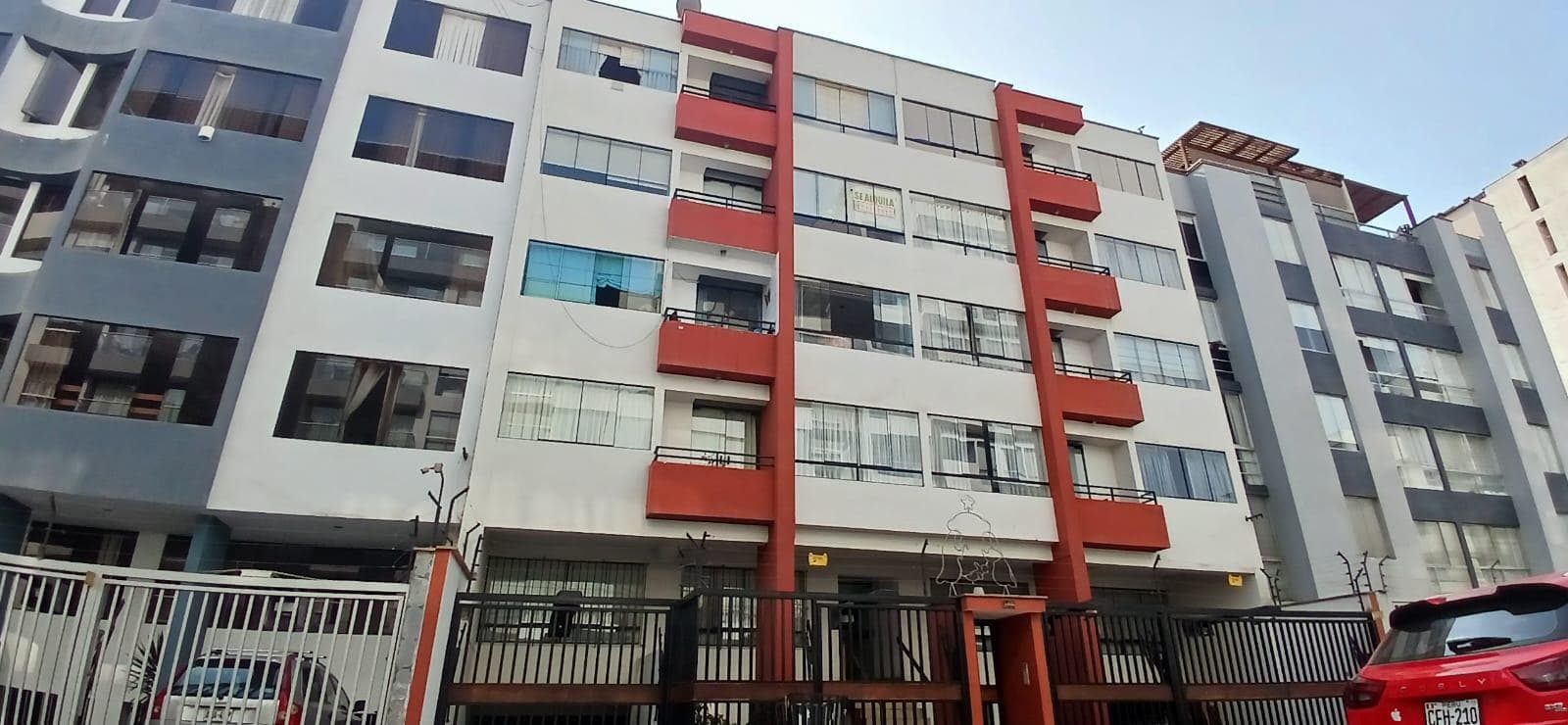 Hay departamentos que simplemente se sienten bien desde que entras. Este alquiler es uno de ellos - 1