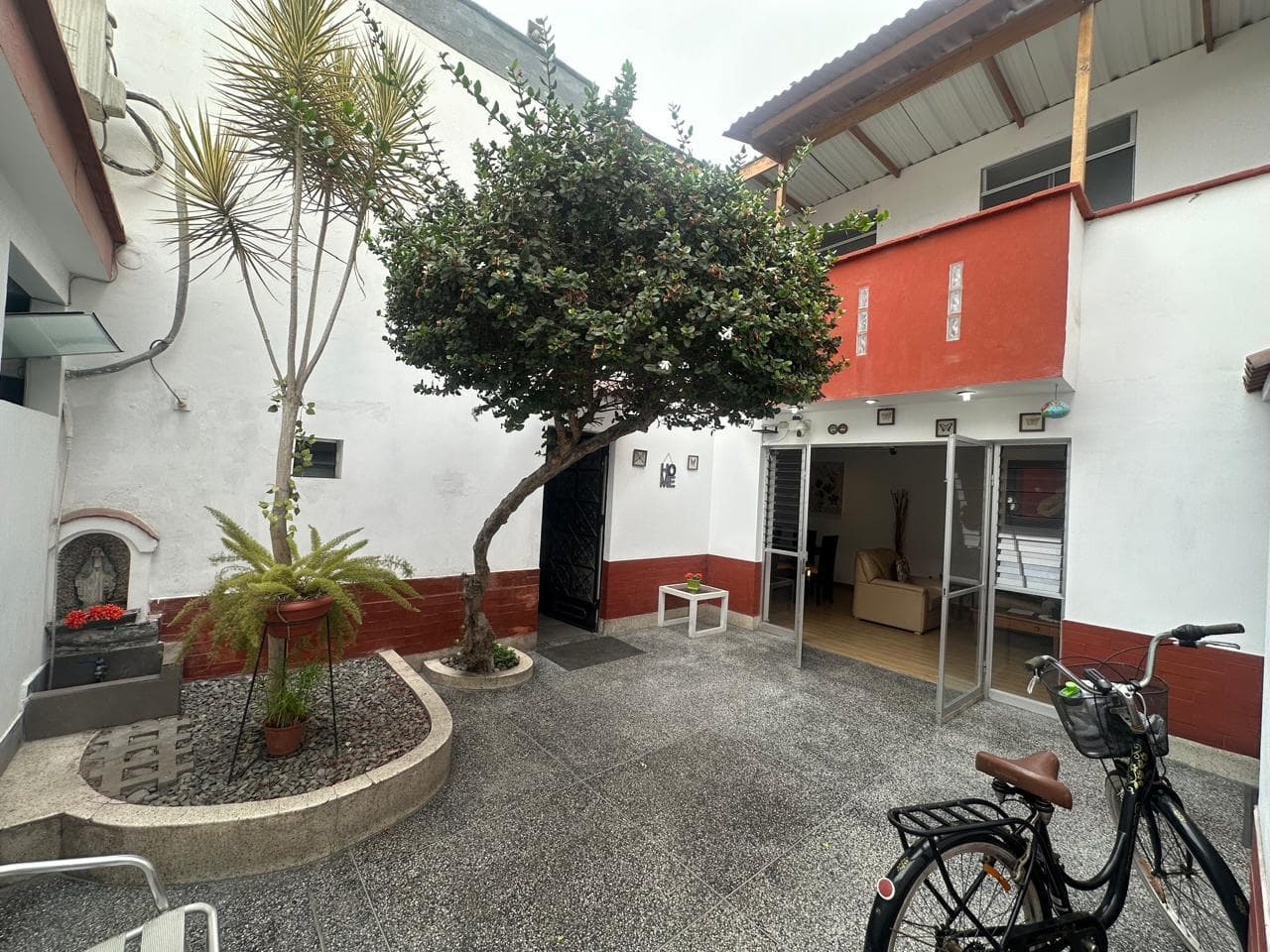 CASA VENTA SURCO, CONDOMINIO, 2 NIVELES, LA CAPULLANA, ZONA RESIDENCIAL, FRENTE A PARQUE - 1