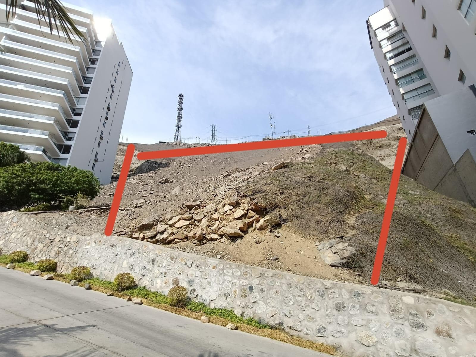 ATENCIÓN CONSTRUCTORAS, DESARROLLADORAS INMOBILIARIAS! TERRENO EN CERROS DE CAMACHO-3,500M2 - 1
