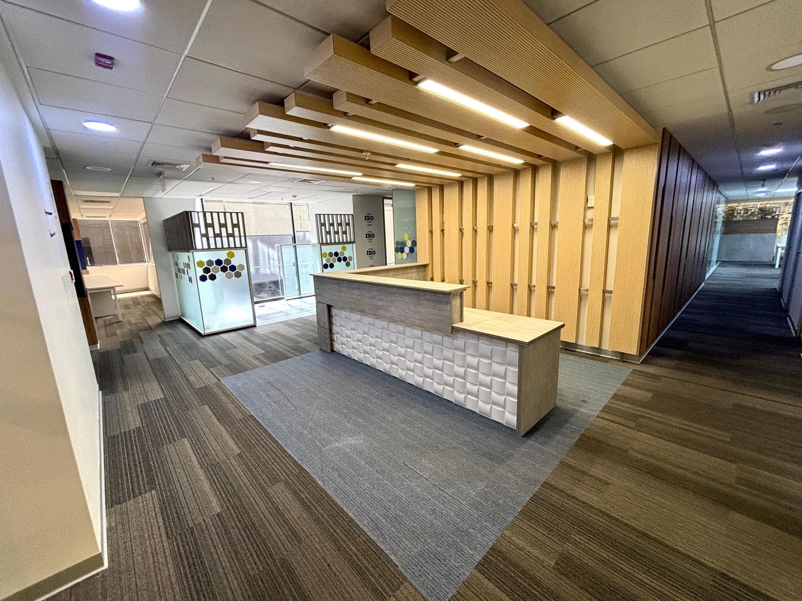 Venta de oficina prime amoblada de 558m² en Torre Real-San Isidro - 1