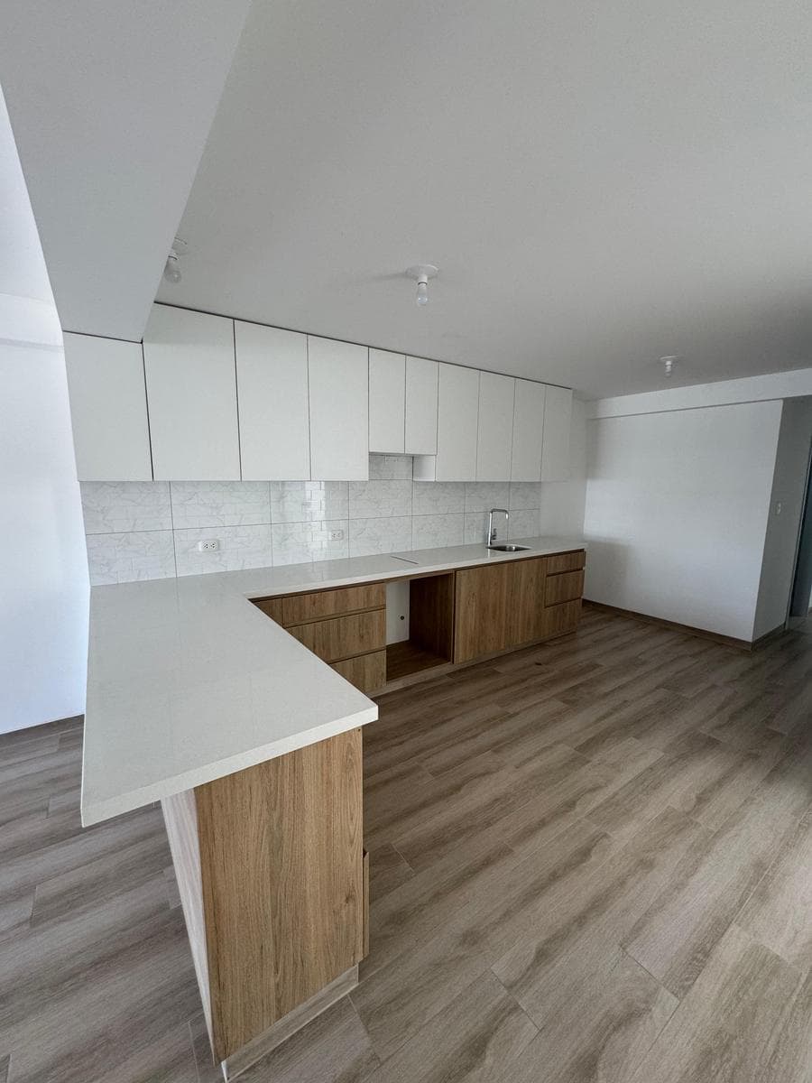 SE VENDE DPTO 112M2 EN SAN BORJA PISO 1 - 1